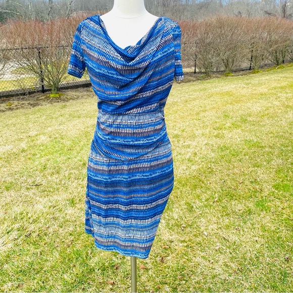 ZERO Geometric Print Dress - Picture 2 of 16